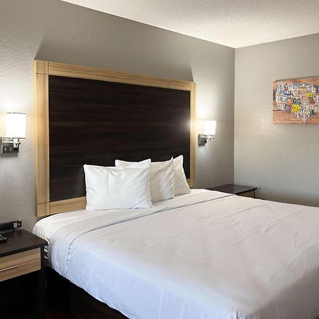 Econo Lodge - Prattville Esterno foto