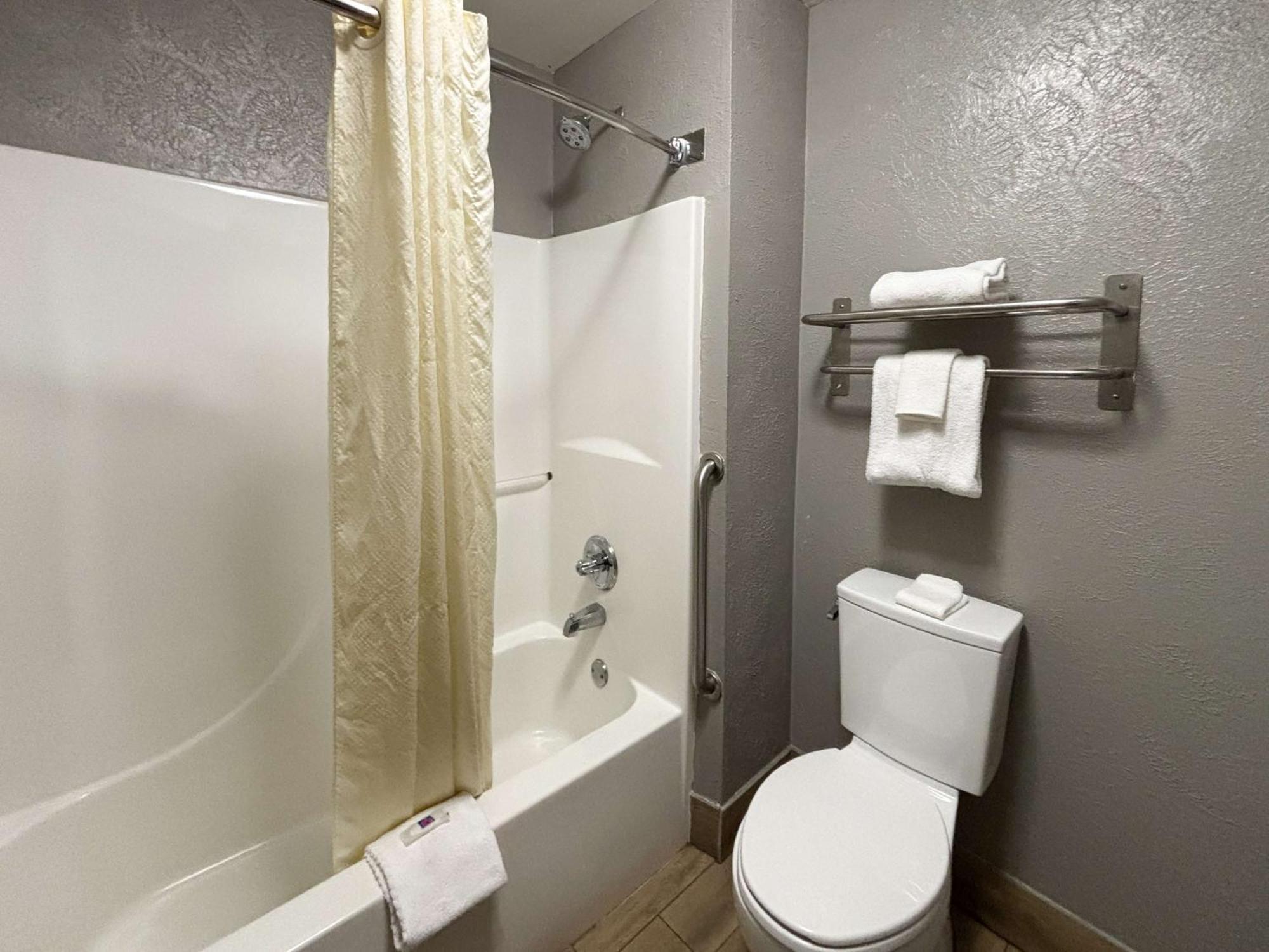 Econo Lodge - Prattville Esterno foto